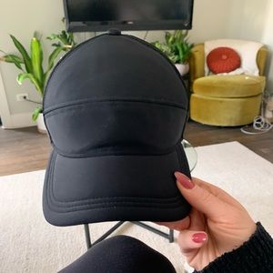 Lululemon black hat
